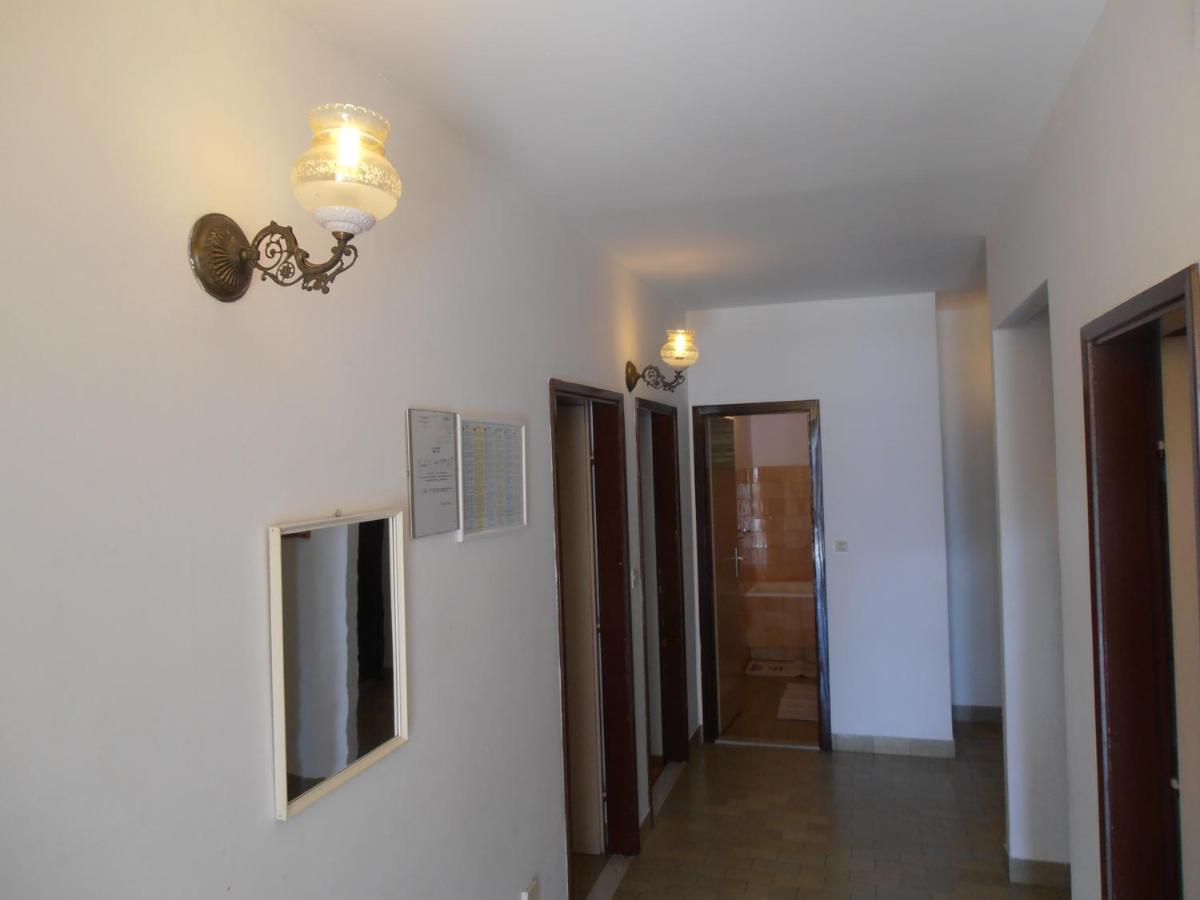 Apartment Villa Besker Макарска Номер фото