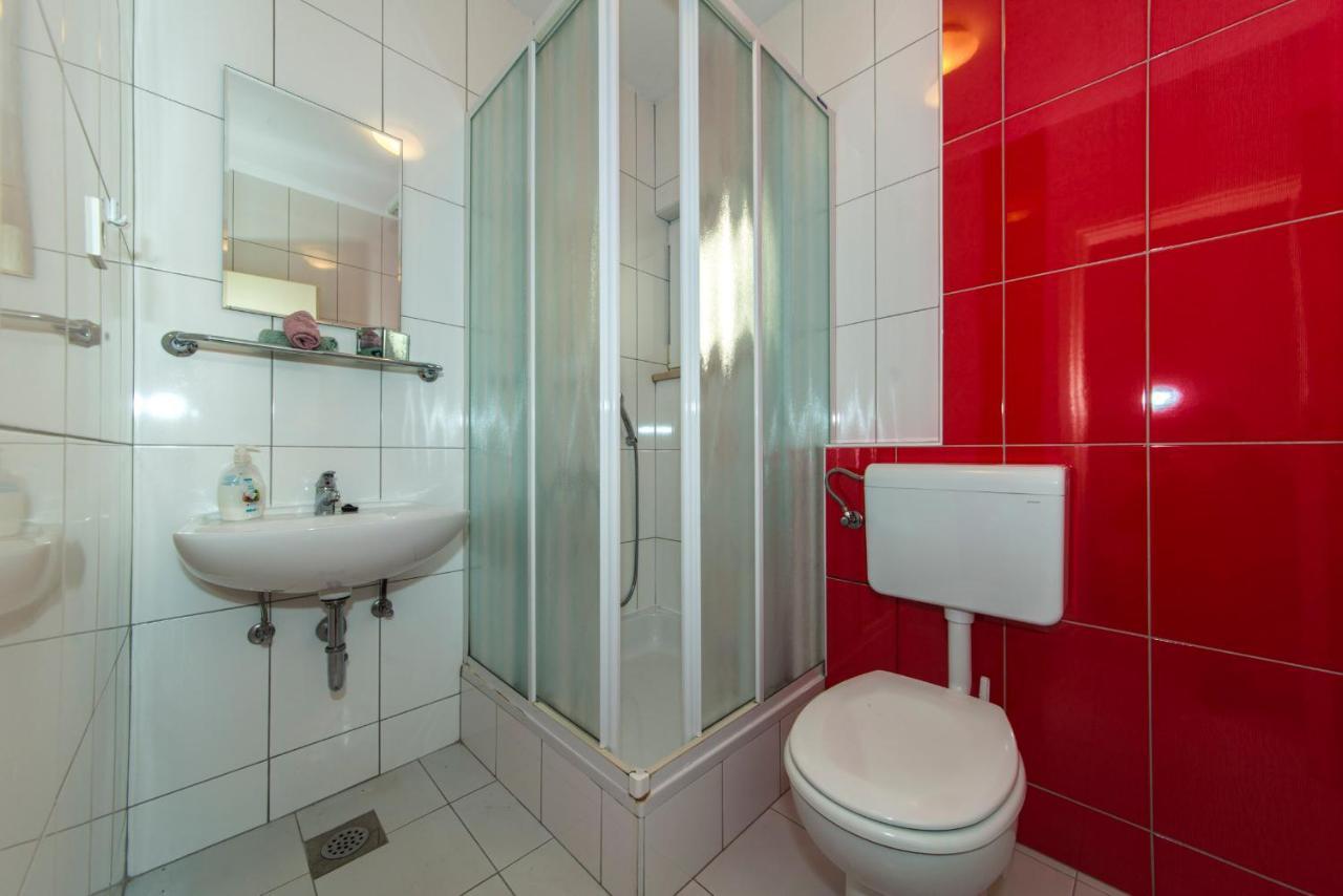 Apartment Villa Besker Макарска Экстерьер фото
