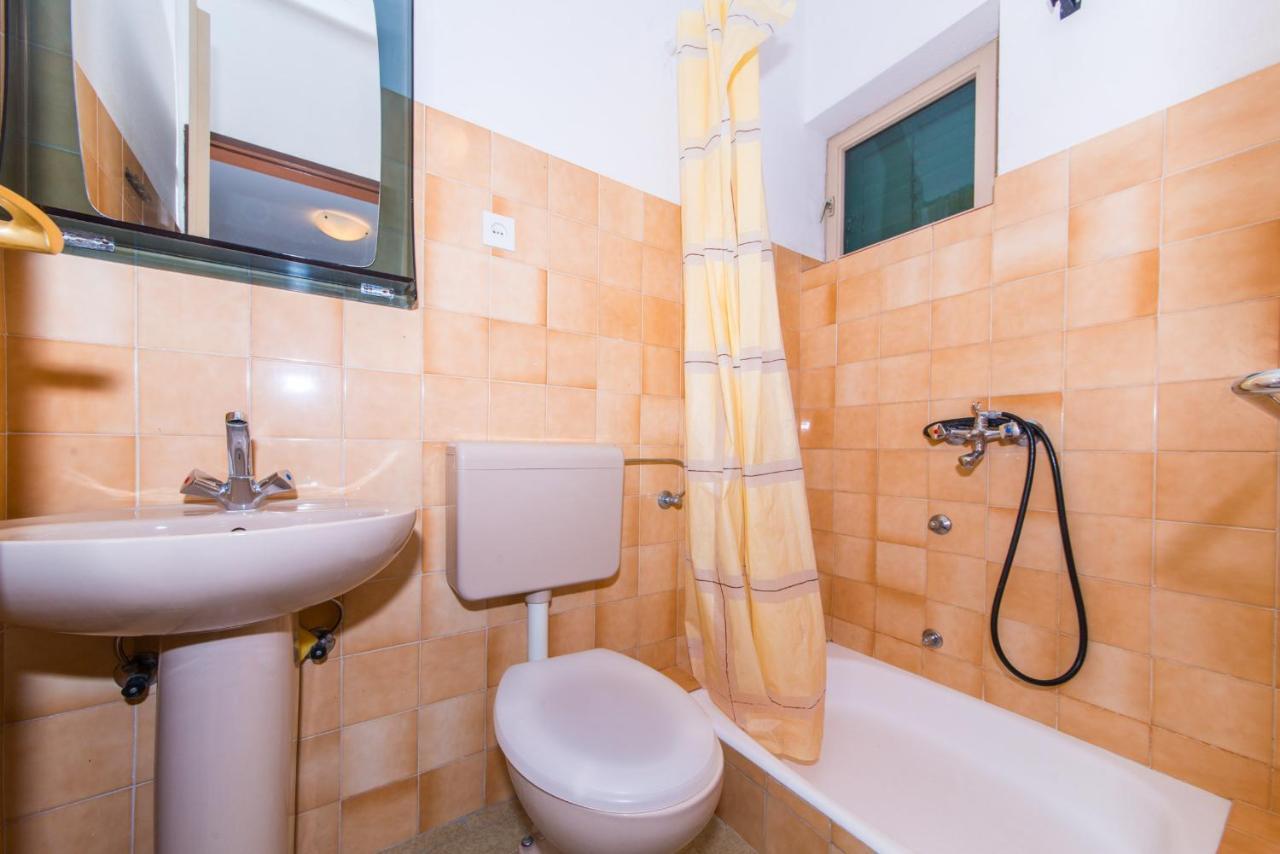 Apartment Villa Besker Макарска Экстерьер фото